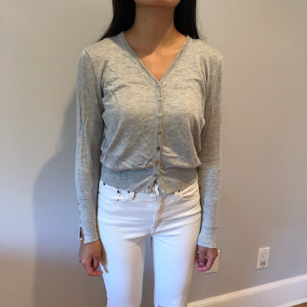 Grey cardigan with silver buttons